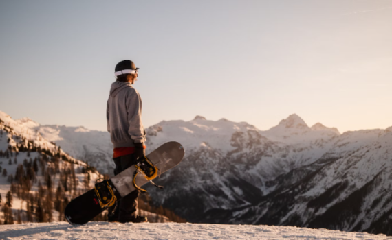 Smooth Snowboarding Turns